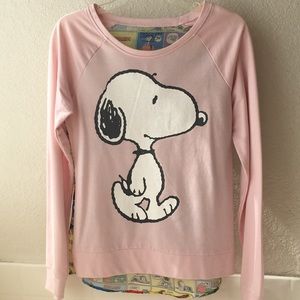 ✦ Light pink Snoopy (Peanuts) long-sleeve